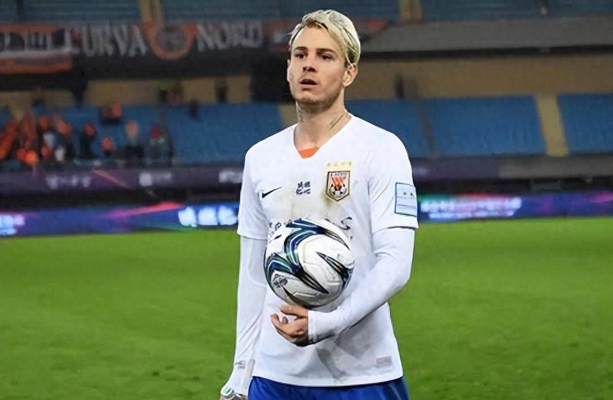 九游体育官网 -关于里程碑夜费耶诺德篮板制胜；葡超冲刺阶段刷纪录；信心回归；球队文化再被提及的信息